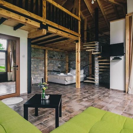 Hotel Завоя Krushuna Esterno foto