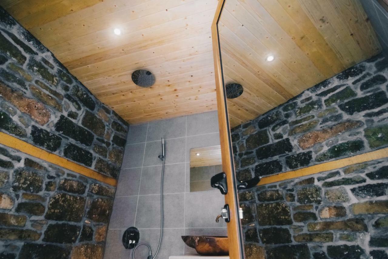 Hotel Завоя Krushuna Esterno foto