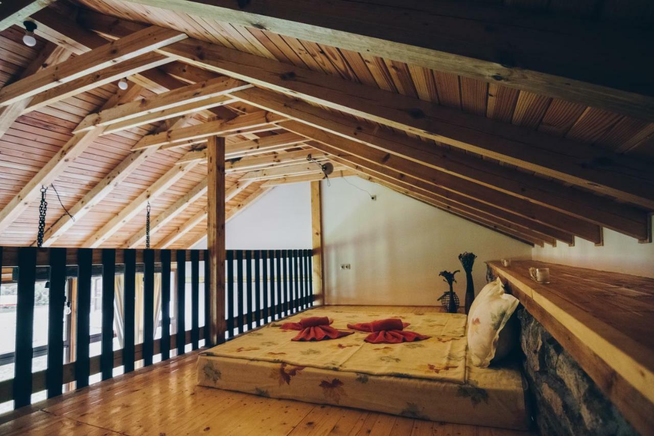 Hotel Завоя Krushuna Esterno foto